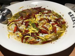 老坛子酸菜鱼（土豪版）-新太二·鲜料川菜(万泰汇店)