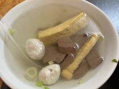 -松树干拌面店