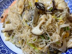 海鲜炒米粉-一路飘香面馆