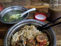 -灵山卢梅燕粉店