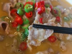 酸汤肥牛-闻道食府烙饼卷带鱼(原车耳营店原大觉寺店)