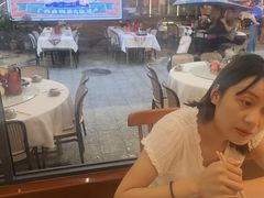 -刘姐啤酒鱼民族演艺餐厅(西街总店)