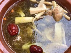 松茸鸡汤-有红鸡毛店·川菜(建设路店)