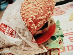 -The Habit Burger Grill 哈比特汉堡(复兴soho店)