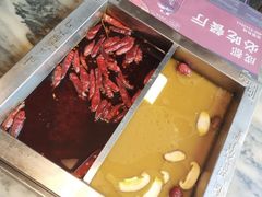 红油锅底-月满大江火锅(总府路店)