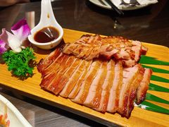 烧薄切蜜汁猪颈肉-青檸泰 LIME THAI (财富购物中心店)