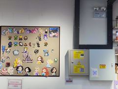 -郑在DIY·潮玩银饰绘画手作(中央大道旗舰店)