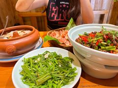 -老滇山寨•云南特色菜•地方菜•民族风情歌舞表演(金碧店)