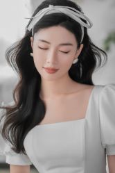 -艾米丽婚纱礼服