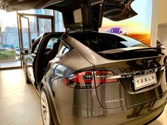 -TESLA 特斯拉(上海太古汇体验店)