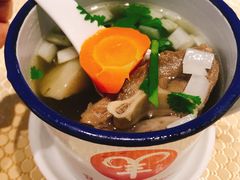 新疆缸缸肉-巴扎美食·新疆菜·西域歌舞表演餐厅(新疆大厦店)