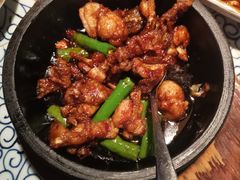 石锅杭椒牛蛙-桂满陇天书(南京德基旗舰店)