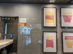 -麦当劳(轻轨曹杨路店)