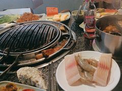 -海吃海喝海鲜烤肉炭火主题自助餐(朝阳店)