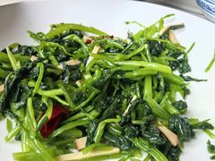 -泓历皇朝酒店(东亭店)