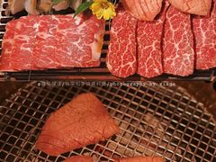 -铭牛烧肉·和牛海鲜自助(高新月牙湖店)