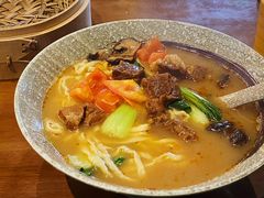 坊门牛筋牛腩手擀面-坊门老街(宜山路店)