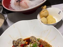 -红鼎豆捞·非遗鲍皇汤火锅(宝丰路店)