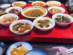 -蓝田九大碗民俗食府(蓝田店)