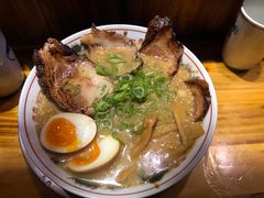 黑麻油豚骨拉面-老龙亭拉面店