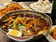 -韩风烤牛肉冷面店