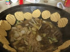 -三江鱼东北特色铁锅炖(骆驼店)