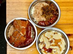 -梁阿婆廿年老牌扣肉糯米饭