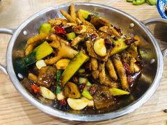 -江城燕子大排档(江汉路步行街店)