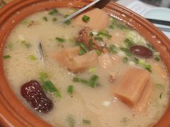 -黄泥岗·地道湖北菜(奥特莱斯店)