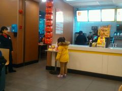 -麦当劳(轻轨曹杨路店)