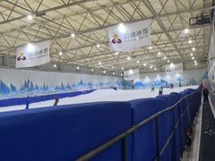 -乔波室内滑雪场