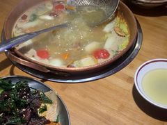 -洱火云南酸菜牛肉火锅(石景山当代商城店)