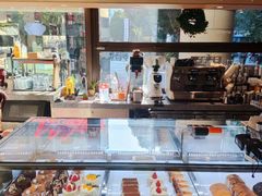 -Dough&Joe团憩(瑞虹天地月亮湾店)