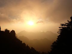 -黄山光明顶山庄