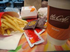 -麦当劳(展览路店)