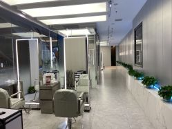-PE SALON