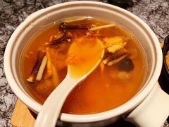 老母鸡汤炖鸡枞菌和蛹虫草-鹿港小镇(中关村店)
