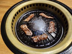 腌渍牛排骨-炼火烤肉店