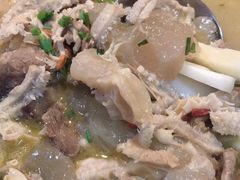 -霄汉牛三鲜湖北砂锅菜(万松园2店)