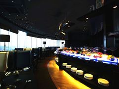 自助取餐区-云顶旋转自助景观餐厅