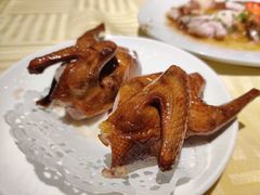 招牌烤乳鸽-石岐佬中山菜馆(张溪店)