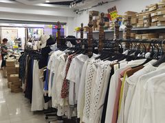 -汉口北国际商品交易中心品牌服装城