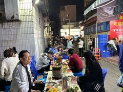 -雄伟美食(高沙中街店)