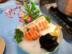 三文鱼刺身-千岛蚝高压锅生蚝·人参火锅(白云万达店)