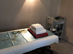 -奈瑞儿美颜塑身SPA