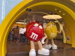 -m豆巧克力世界(上海世茂广场店)