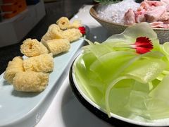 -洪氏嗨捞·猪肚鸡火锅(阳光天地店)