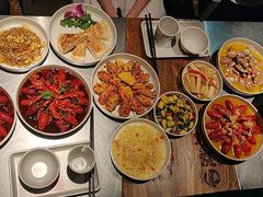 -龙巢盱眙龙虾·牛蛙·烧烤宵夜(八卦岭店)