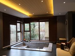 -大连金石滩绿发温泉假日酒店