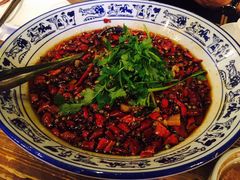 -胡桃里音乐餐厅(陶溪川店)(川湘赣菜·世界百大酒庄直供红酒·音乐表演)